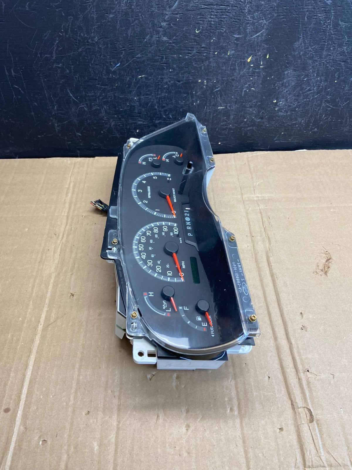 2000 2001 2002 Ford Expedition Speedometer Instrument Gauge Cluster Oe AD7073 DG1