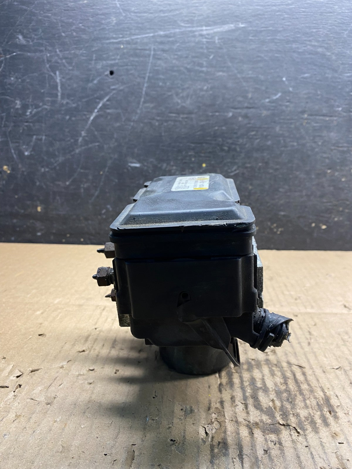 2008 Ford E150 Van ABS Anti-Lock Brake Control Module EHCU 8C24-2C346-BF U89093