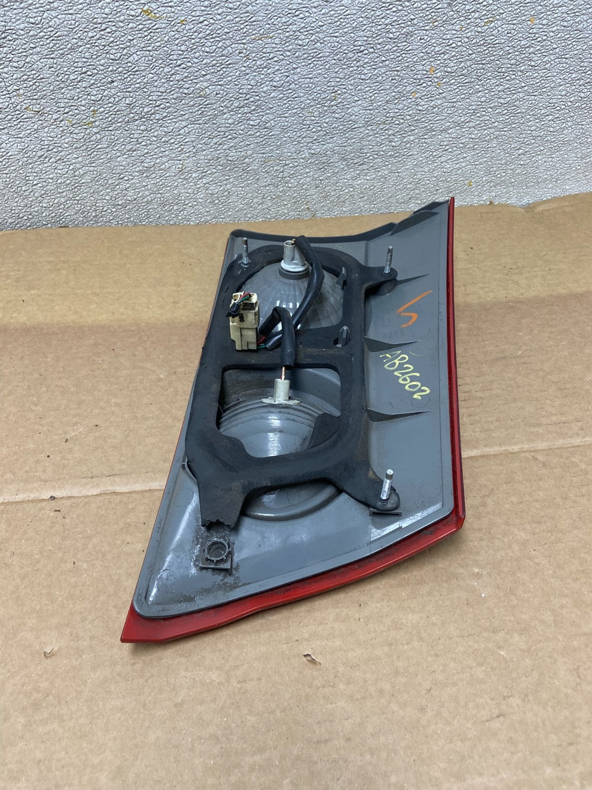 2006 - 2010 Toyota Sienna Right Passenger Side Rh Inner Tail Light Oem AB2602 DW4