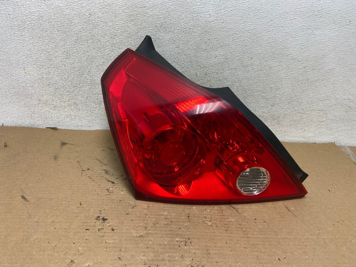 2008 to 2013 Nissan Altima Coupe Tail Light Left Driver LH Side AH4328 LK0