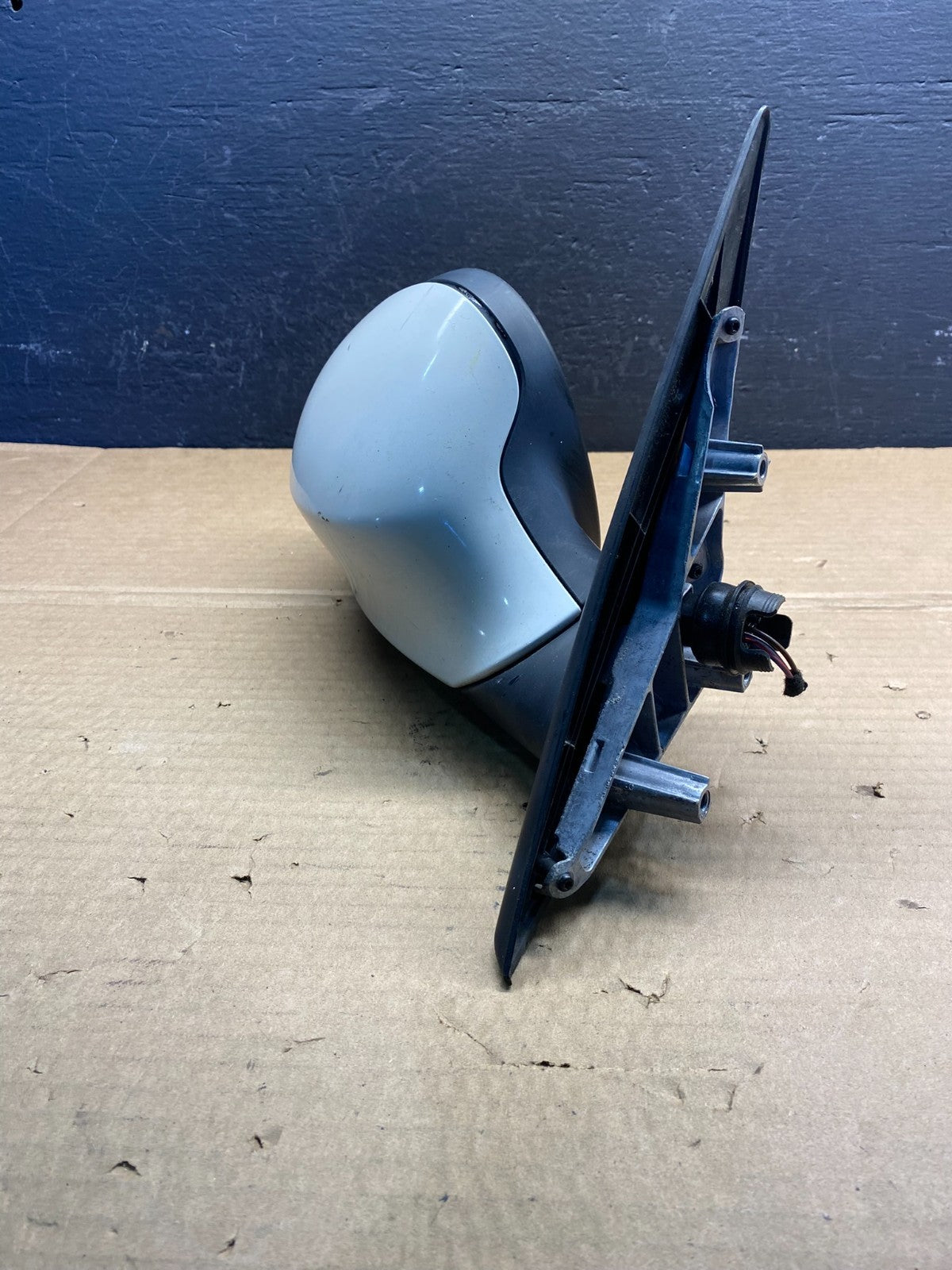 2009 to 2011 BMW 328i 335i Right Passenger Side View Door Mirror AC8784 DW2