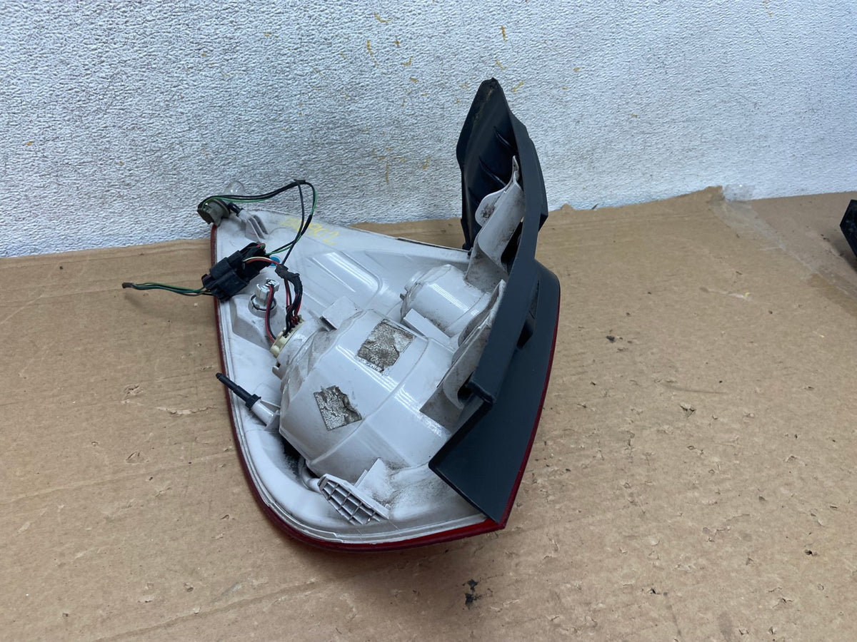 2010 to 2015 Chevrolet Equinox Right Passenger Rh Side Tail Light AH8902 LK4