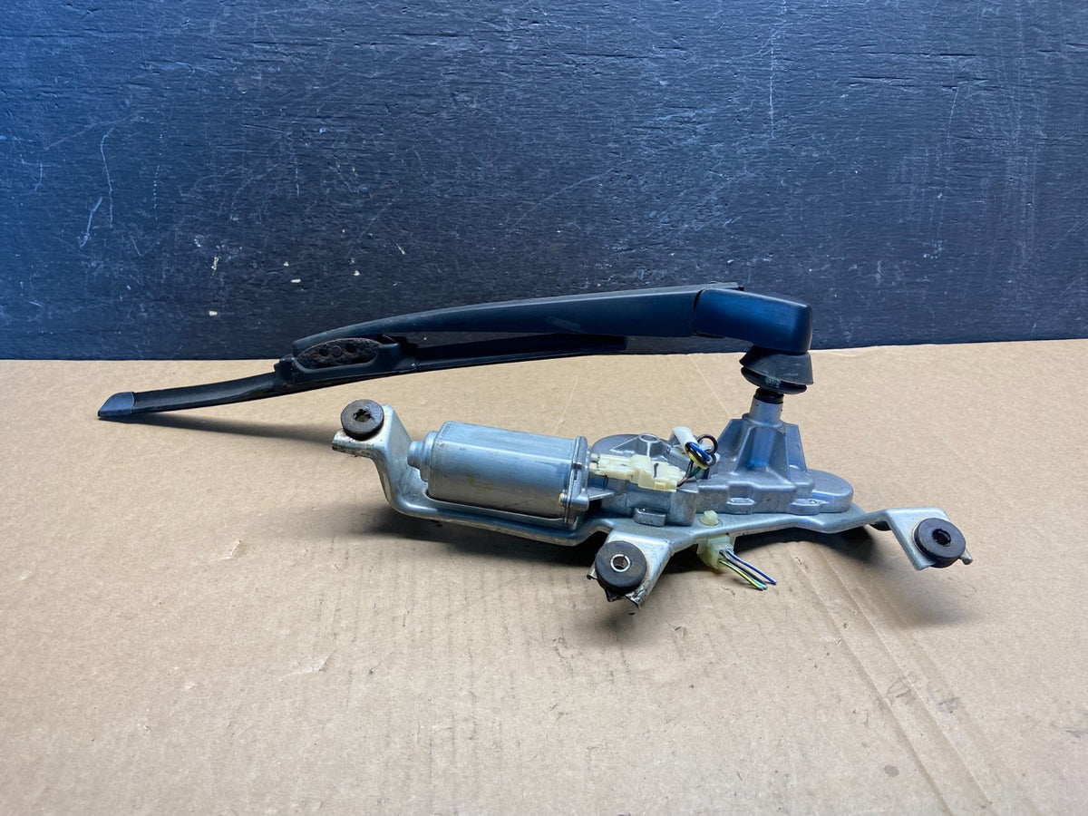 2005 to 2009 Subaru Legacy Outback Rear Windshield Wiper Motor AG16021