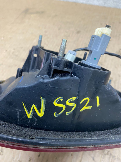 2006 2007 Subaru Tribeca B9 Left Driver Lh Side Tail Light Inner Oem W5521 DW5