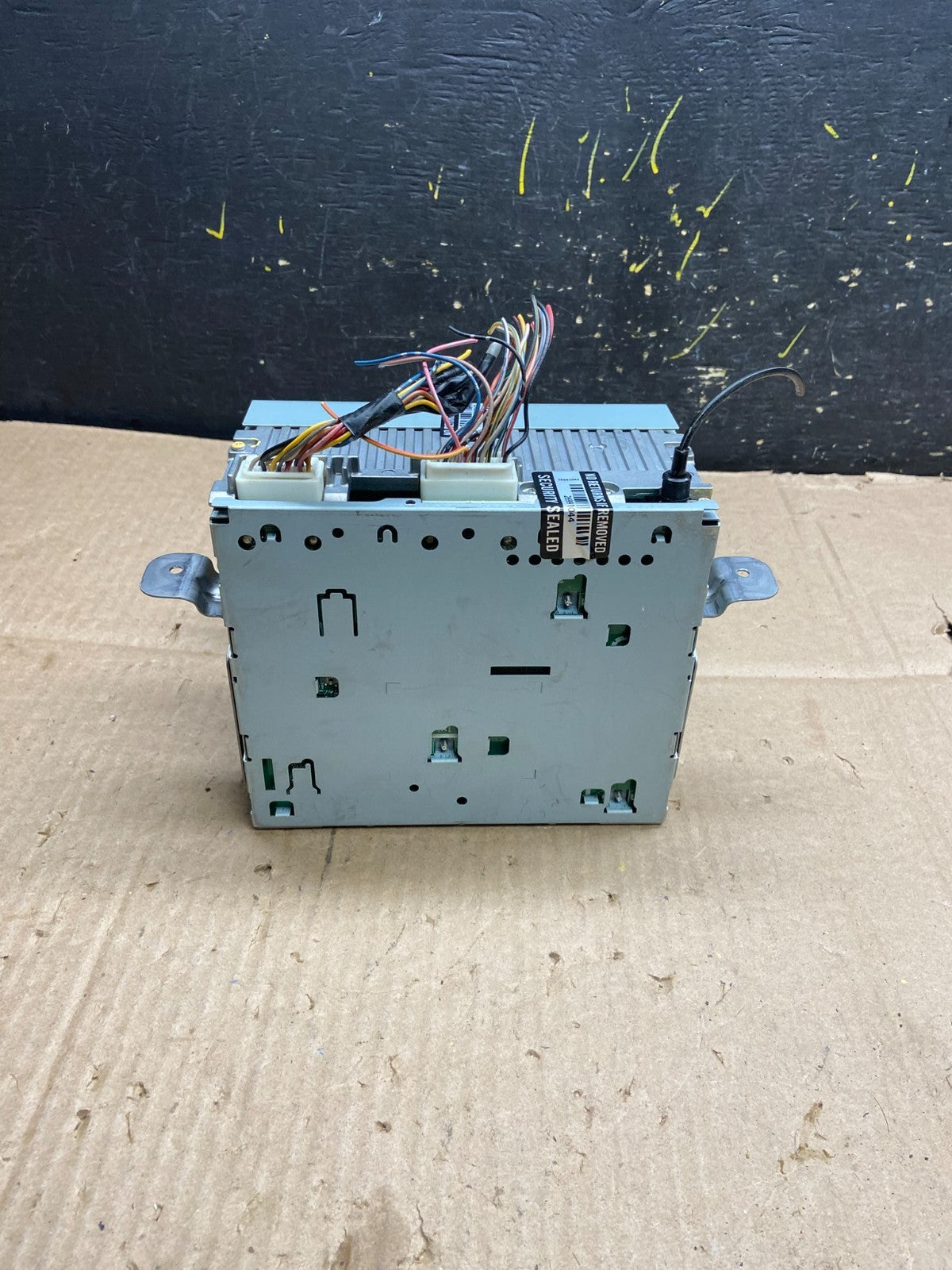 2007 2013 Mitsubishi Outlander AM/FM/CD/MP3 Radio Head Unit Receiver  Y2417 DG4