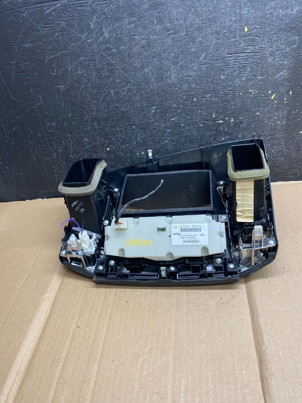 2009-2014 Nissan Maxima Center Console Climate Control Radio Bezel AH5234 DW3