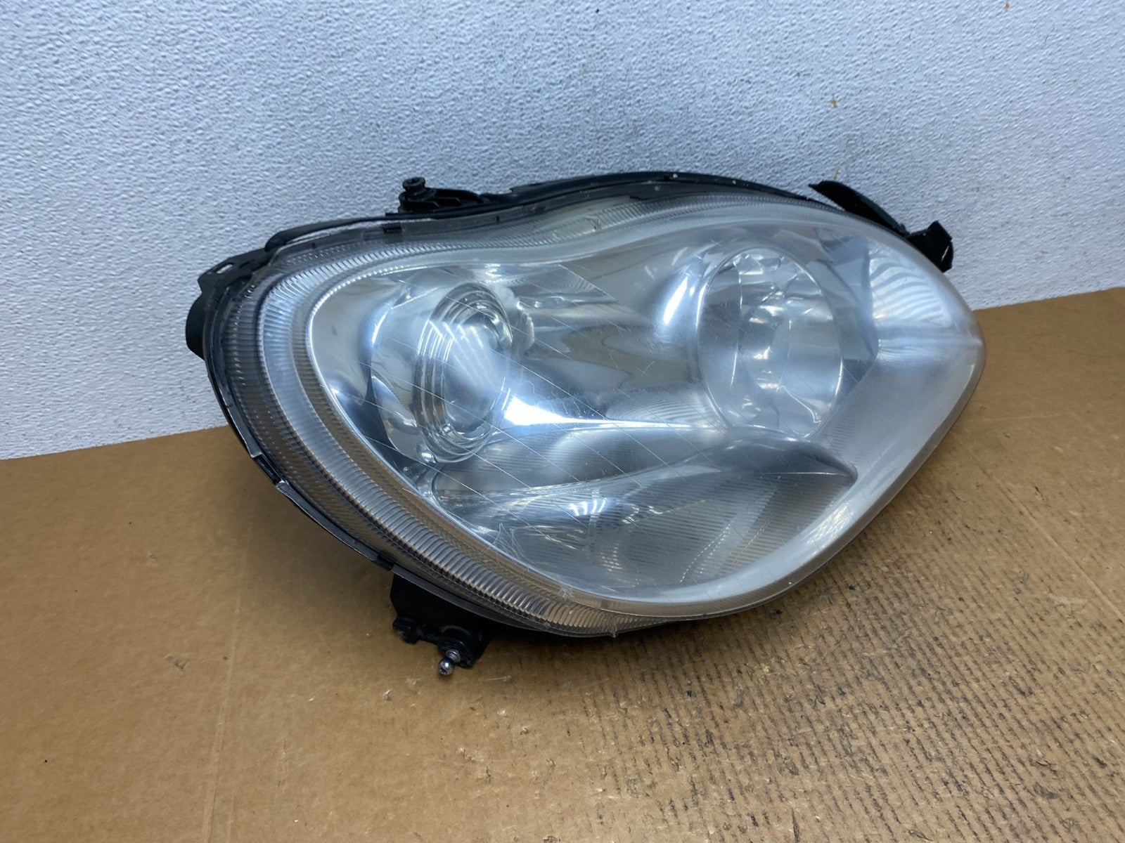 Halogen 2003 to 2006 Mercedes S-Class Right Passenger RH Headlight AE1370 DW2