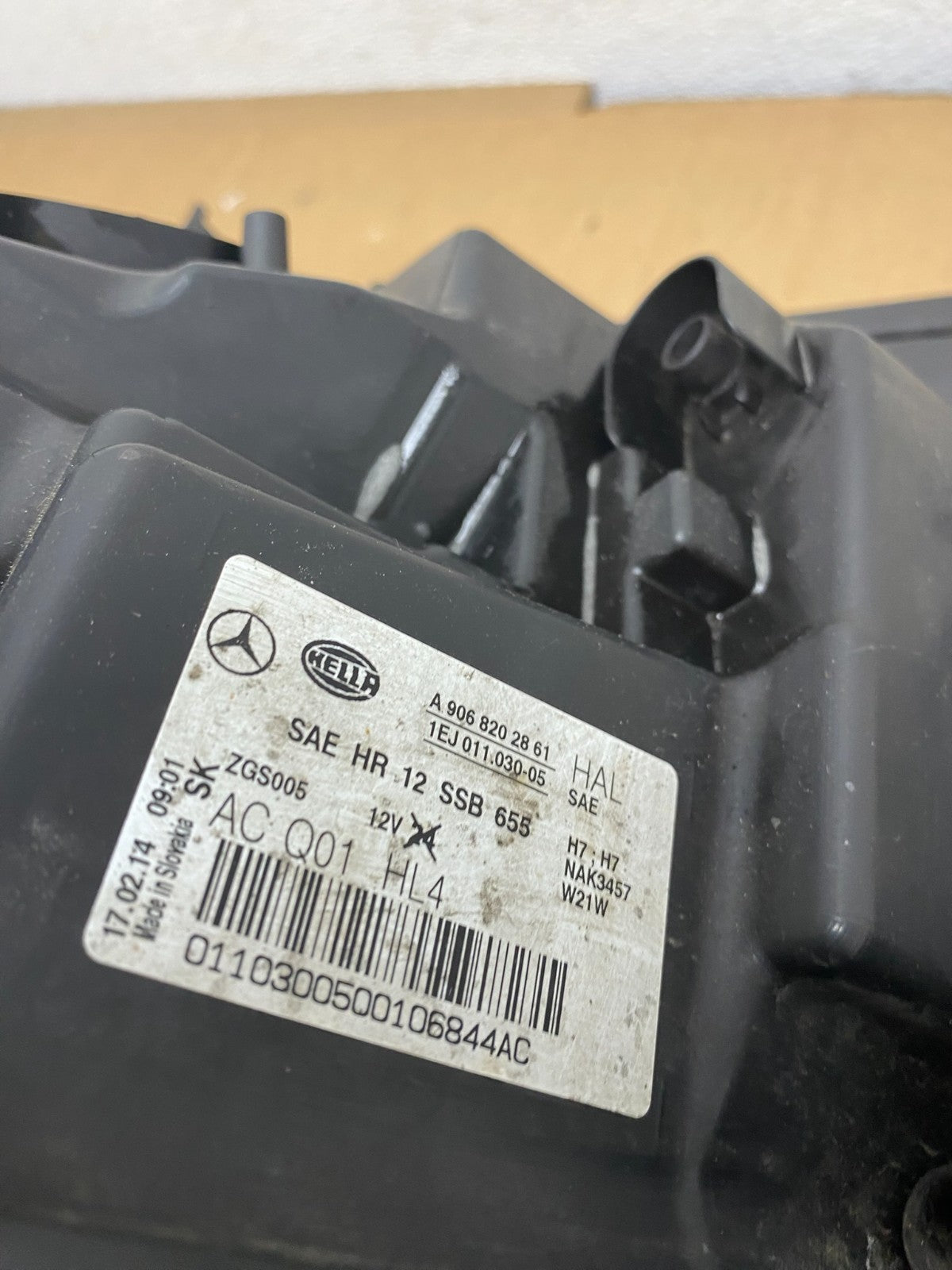 2014 to 2017 Mercedes Sprinter Headlight Left Driver LH Halogen AD0745 DW10