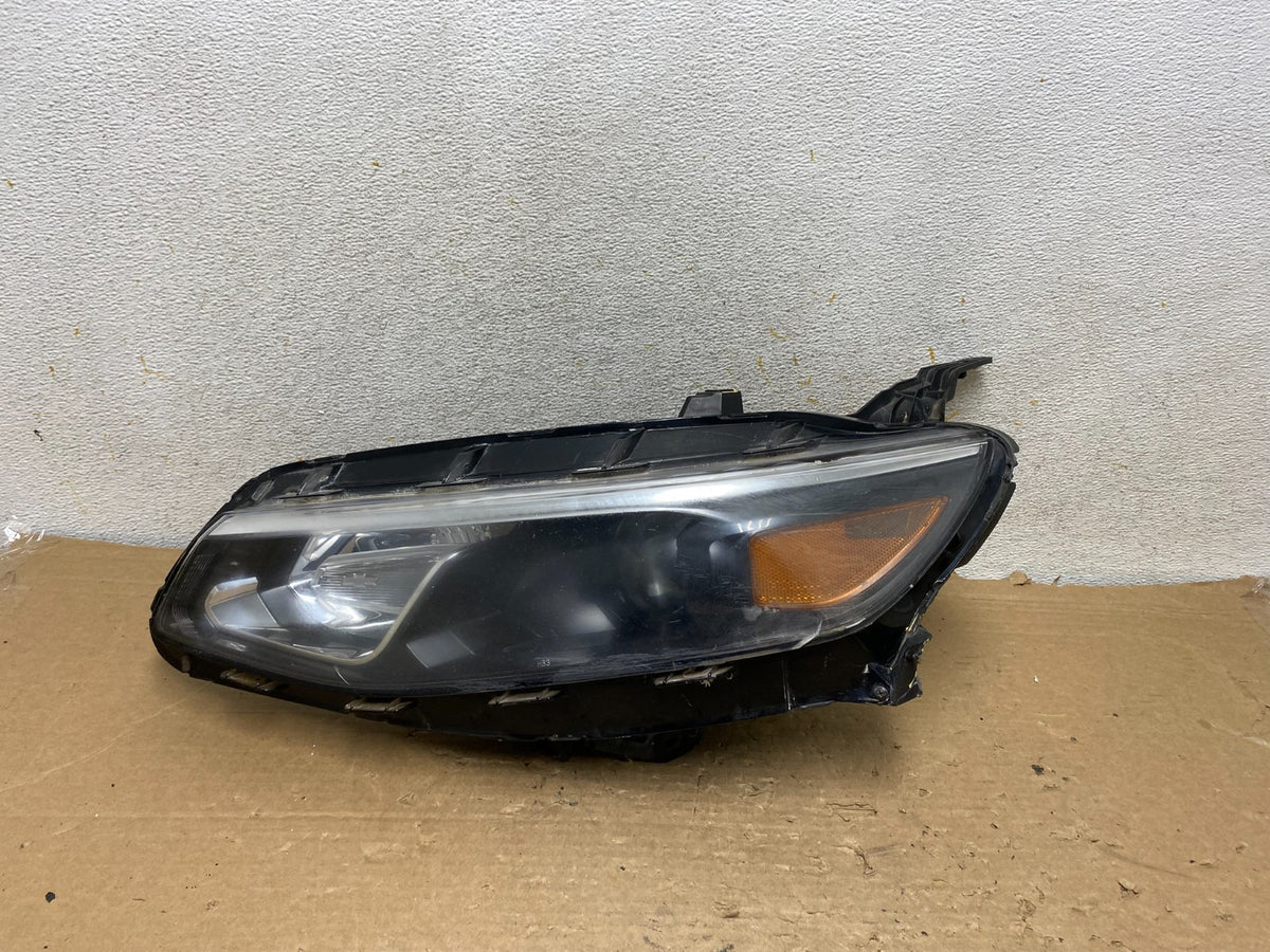 2016 - 2018 Chevrolet Malibu Left Driver LH Halogen Headlight AH9038 DW0