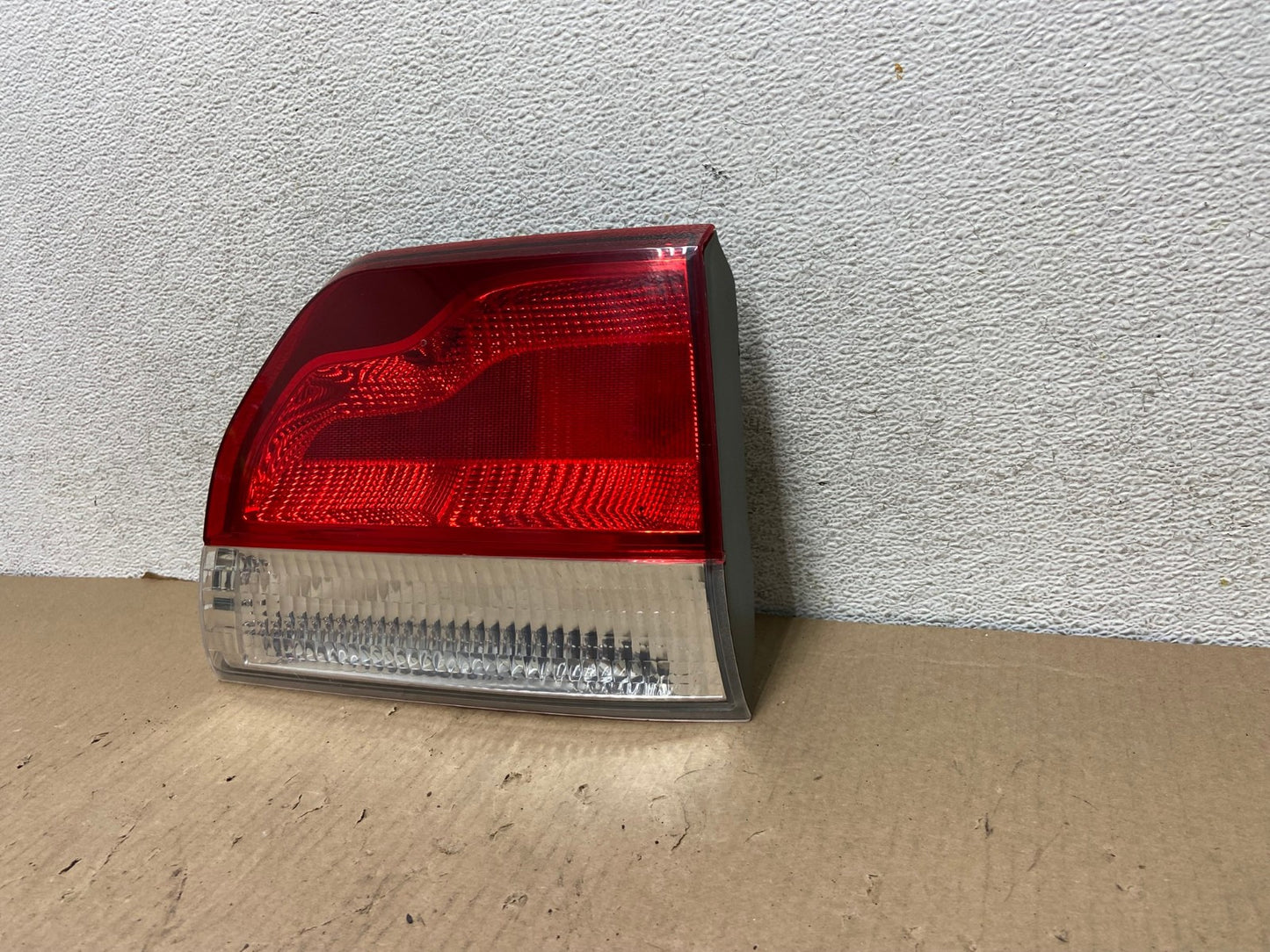 2011 to 2013 Dodge Durango Left Driver LH Side Tail Light Inner AG7984 LK2