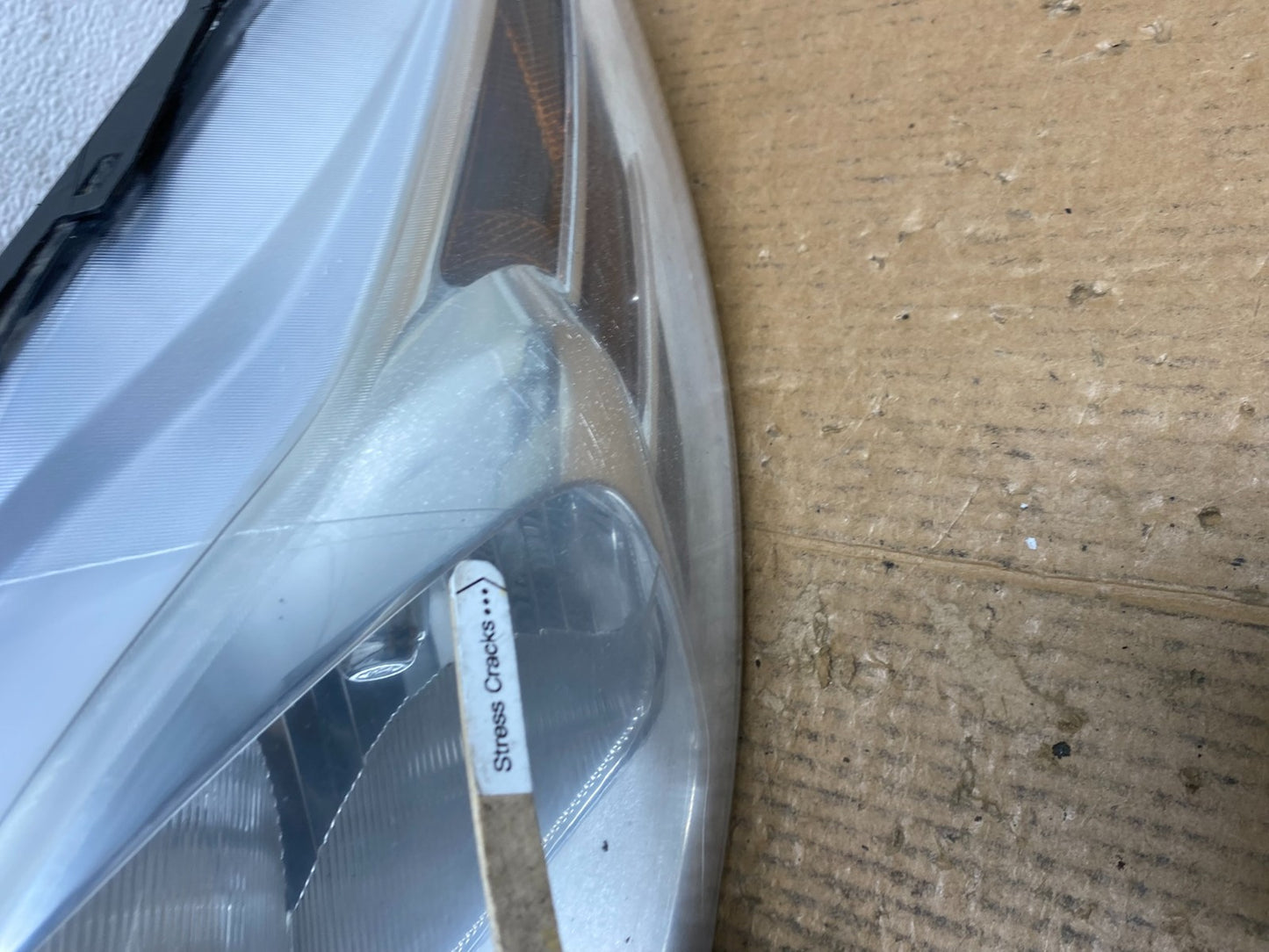 2011 2012 2013 Ford Fiesta Left Driver LH Halogen Headlight AE1616 DW4