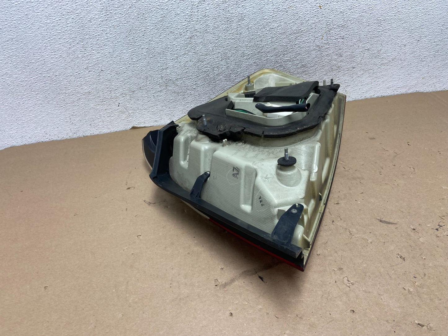 2006 2007 Infiniti M35 M35X M45 Left Driver LH Side Tail Light AG4201 LK4
