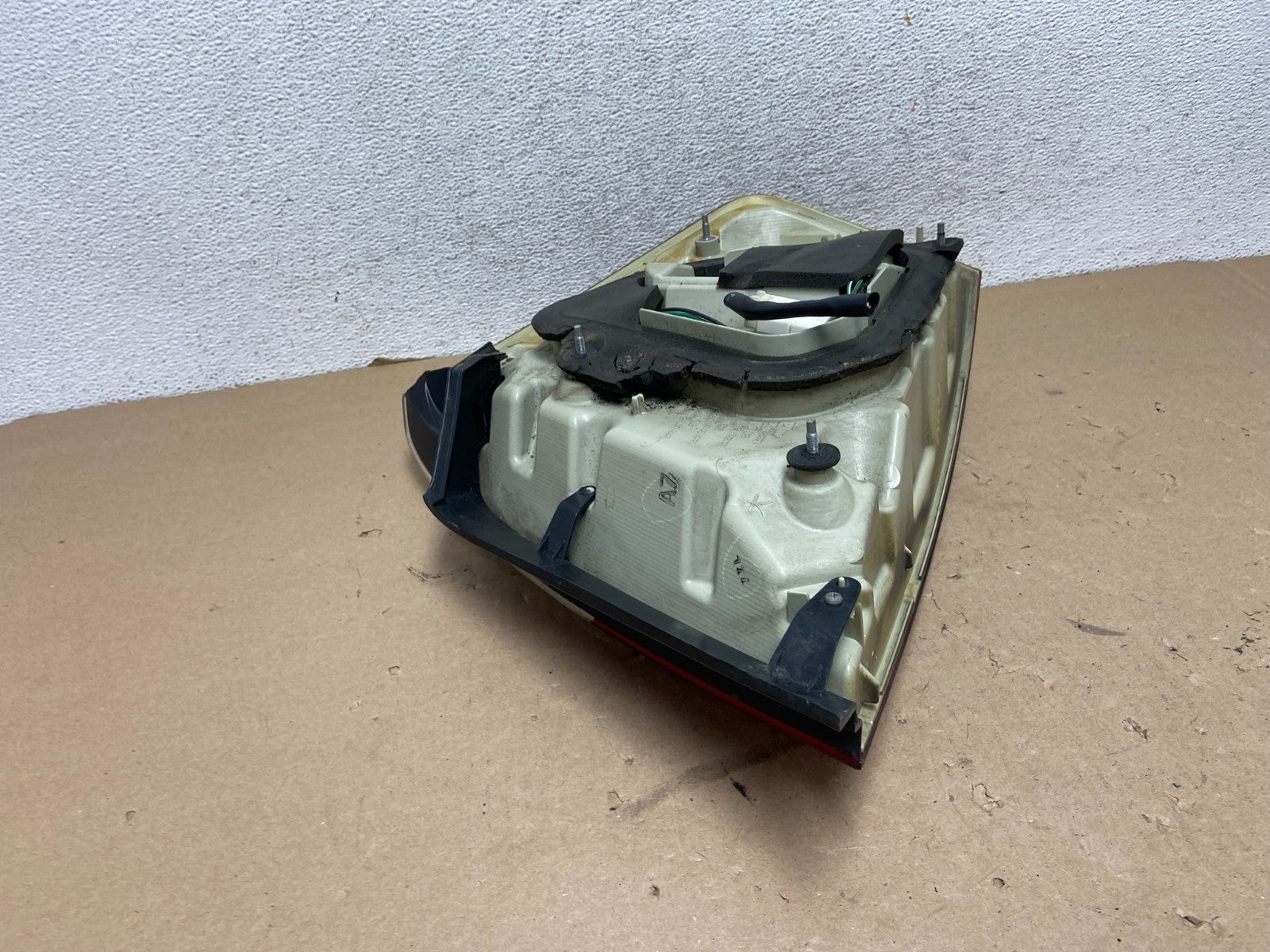 2006 2007 Infiniti M35 M35X M45 Left Driver LH Side Tail Light AG4201 LK4