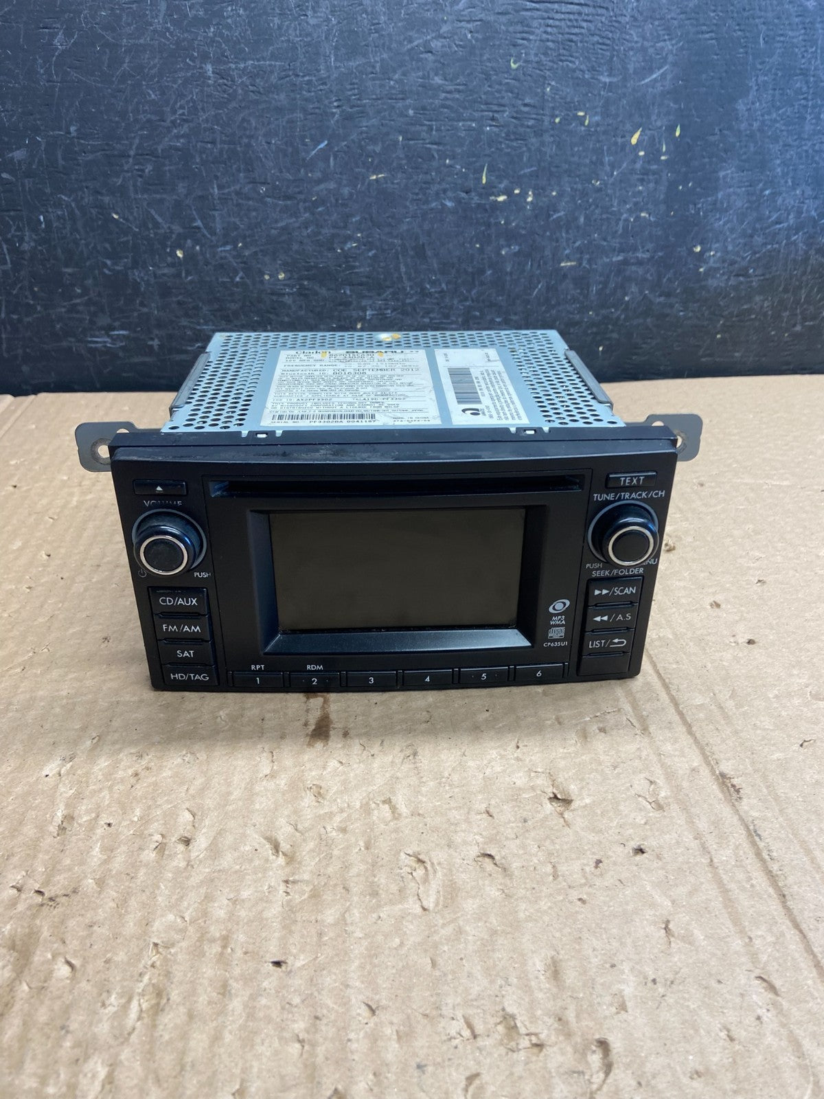2011 to 2013 Subaru Forester AM/FM CD Plater Radio AF6356 DG0