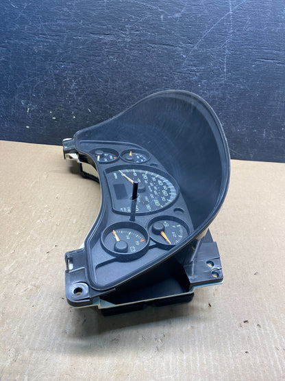 2004 to 2007 Chevrolet Express Speedometer Cluster Gauge AG18532