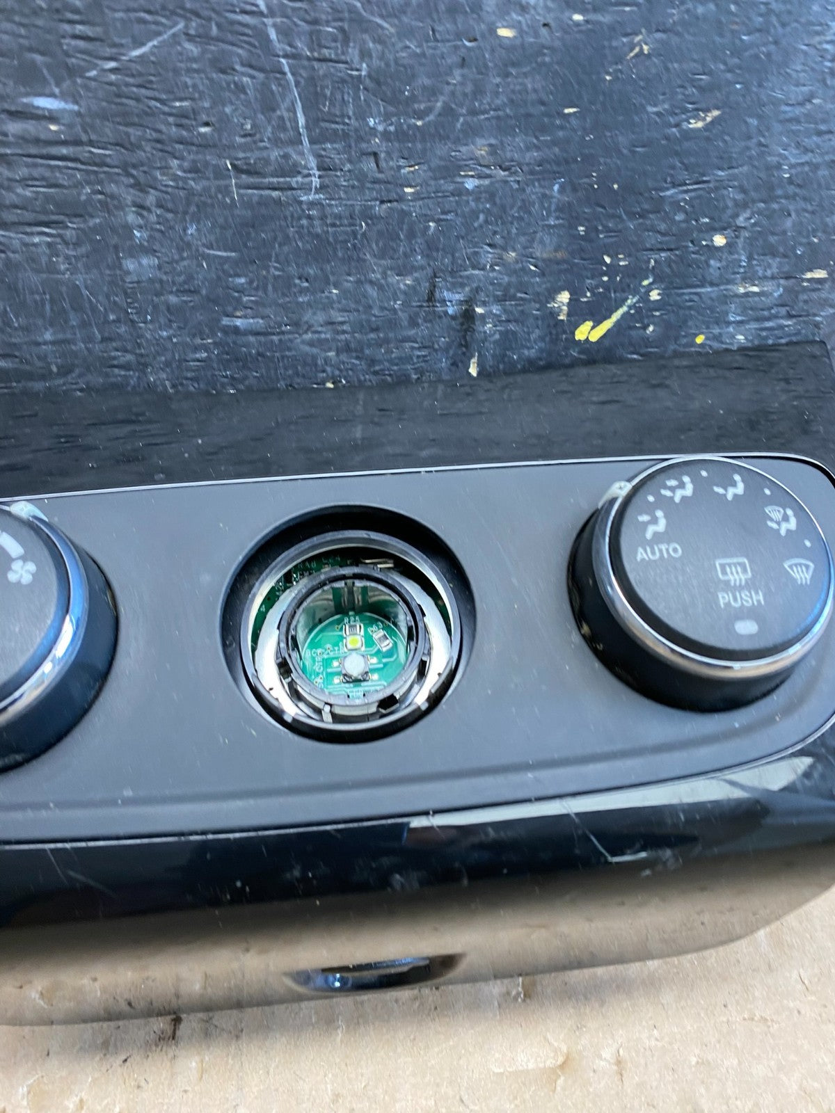 2011-2014 Chrysler 200 Heater AC Climate Switch Temperature Control T5876 DG1