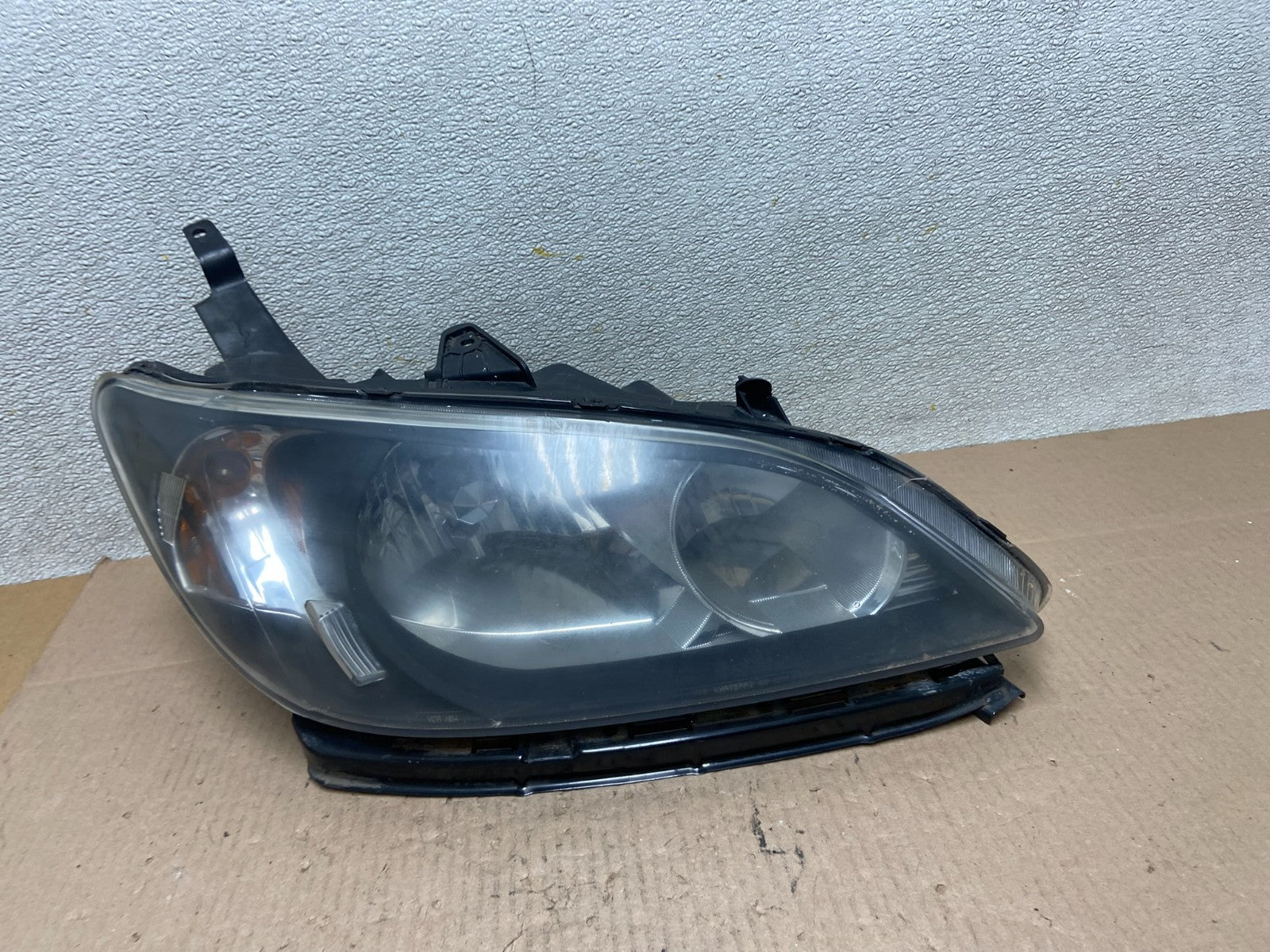 2004 2005 Honda Civic Sedan Headlight Halogen Right Passenger Rh Z6109 DW0