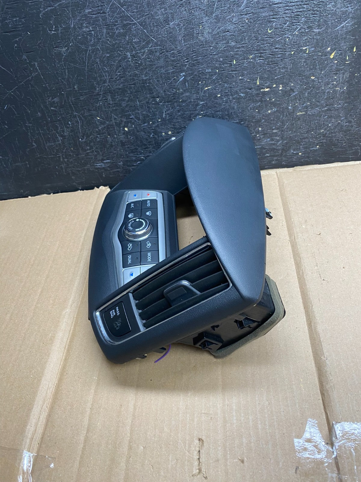2009-2014 Nissan Maxima Center Console Climate Control Radio Bezel AH5234 DW2