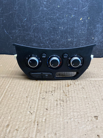 2013 2014 2015 Ford Escape Ac Heater Climate Control Temperature ac9542 DG0