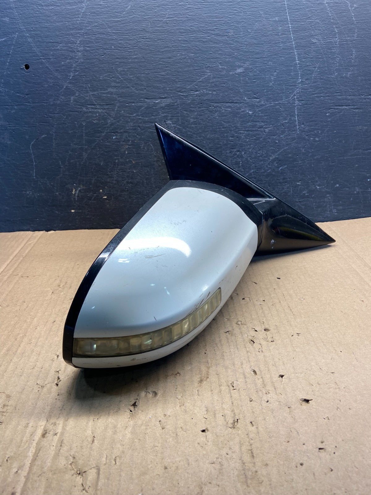 2009-2014 Nissan Maxima Right Passenger View Turn Signal Door Mirror AE2361 DW1