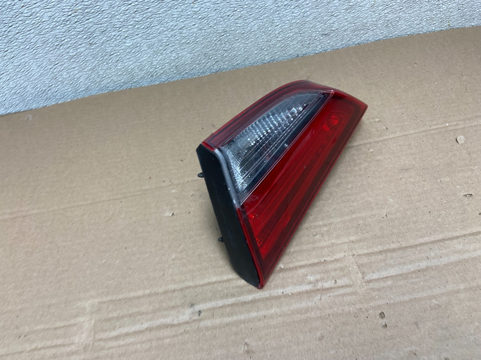 2014 2015 2016 Hyundai Elantra Sedan Right Passenger Inner Tail Light AB1266 DG2