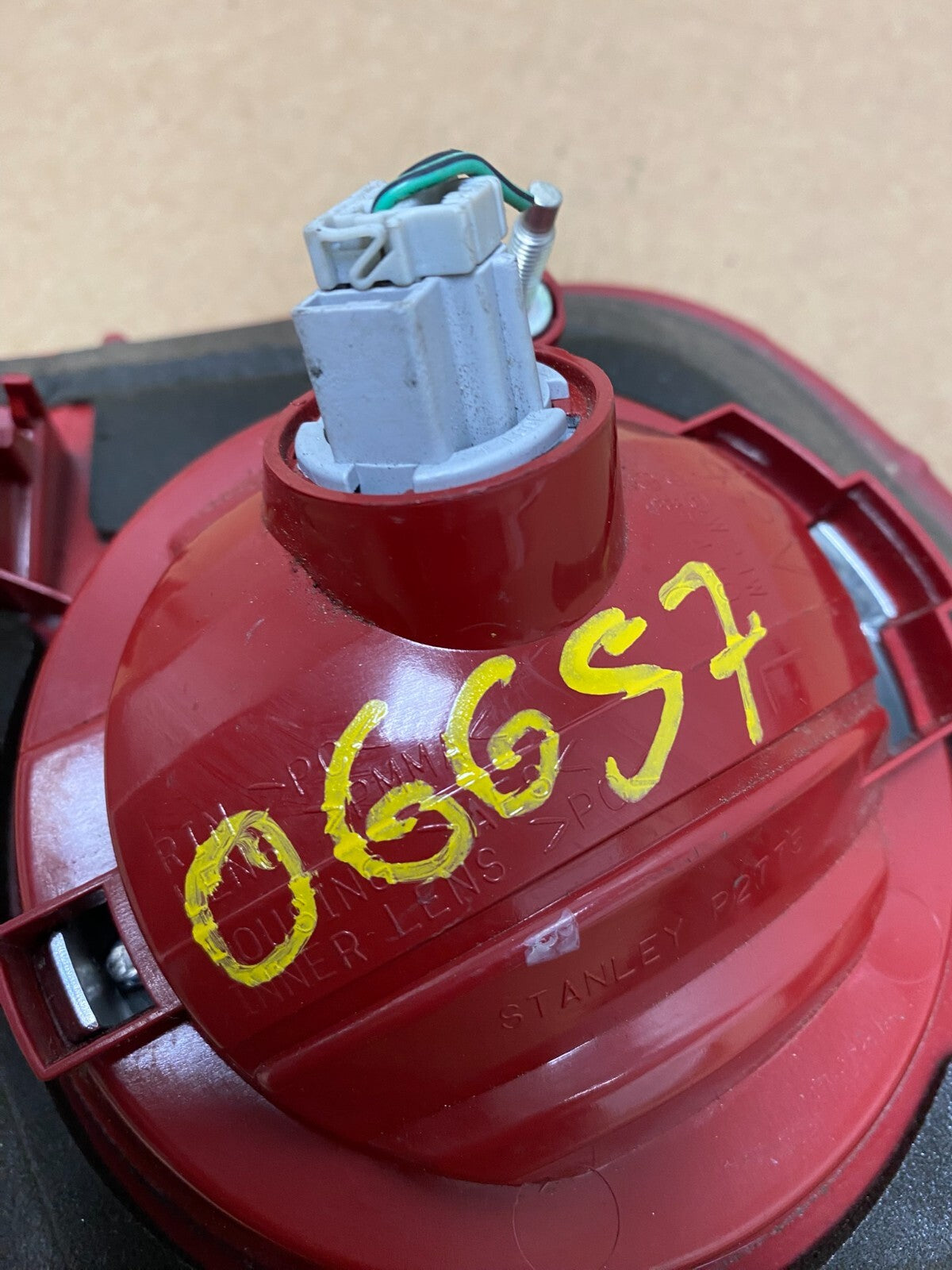 2004 2005 2006 Mazda 3 Sedan Left Driver LH Side Tail Light inner O6657 DW8