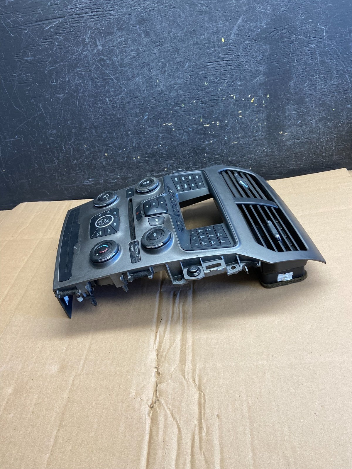 2014 2015 Ford Explorer Radio Climate Control Trim Bezel Panel ai5952 DG2