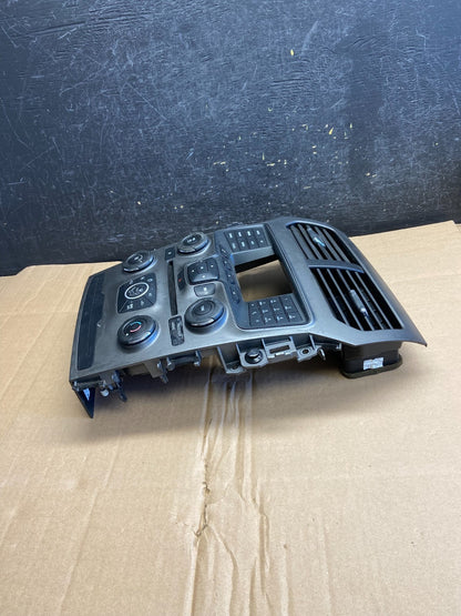 2014 2015 Ford Explorer Radio Climate Control Trim Bezel Panel ai5952 DG2