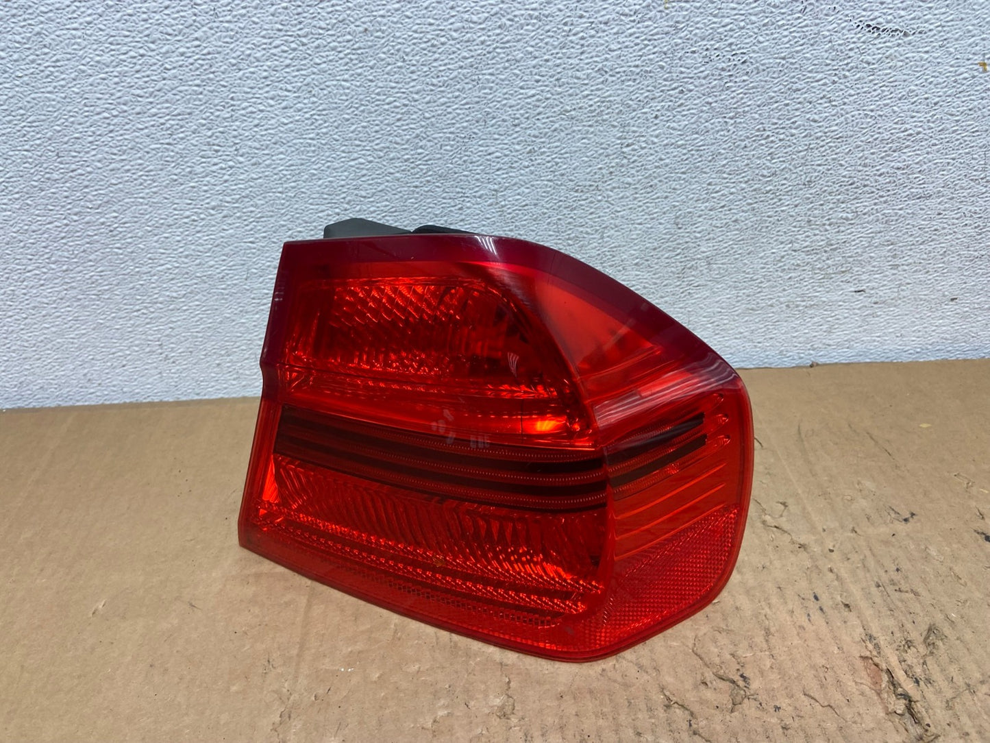 2006 2007 2008 Bmw 328i 3 Series Right Passenger Rh Side Tail Light AD2380 LK0