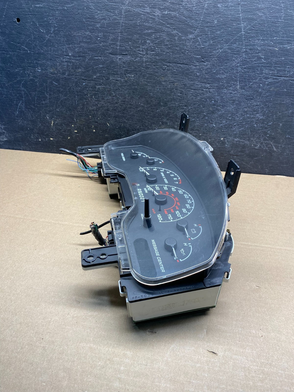 2001 to 2003 Ford Explorer Speedometer Cluster Gauge ah9737 DG2