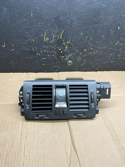 2006 to 2011 Cadillac DTS Dash Center Air Vent Heater Bezel OEM aa4480 DG0