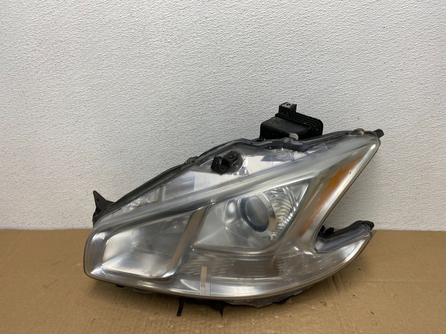 Halogen 2009 to 2014 Nissan Maxima Left Driver LH Side Headlight AC3815 DW0