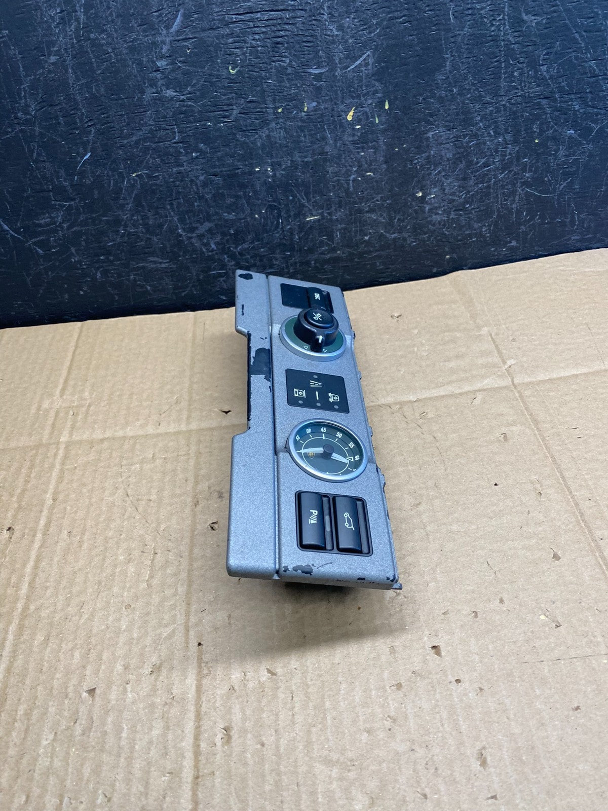 2003-2010 Range Rover L322 Center Clock Panel DSC Switch Control Power AC9389 DG2