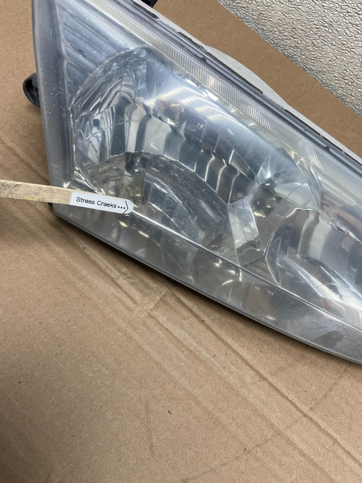 2000 to 2001 Toyota Camry Sedan Right Headlight Clear Lens AB1241 DW4