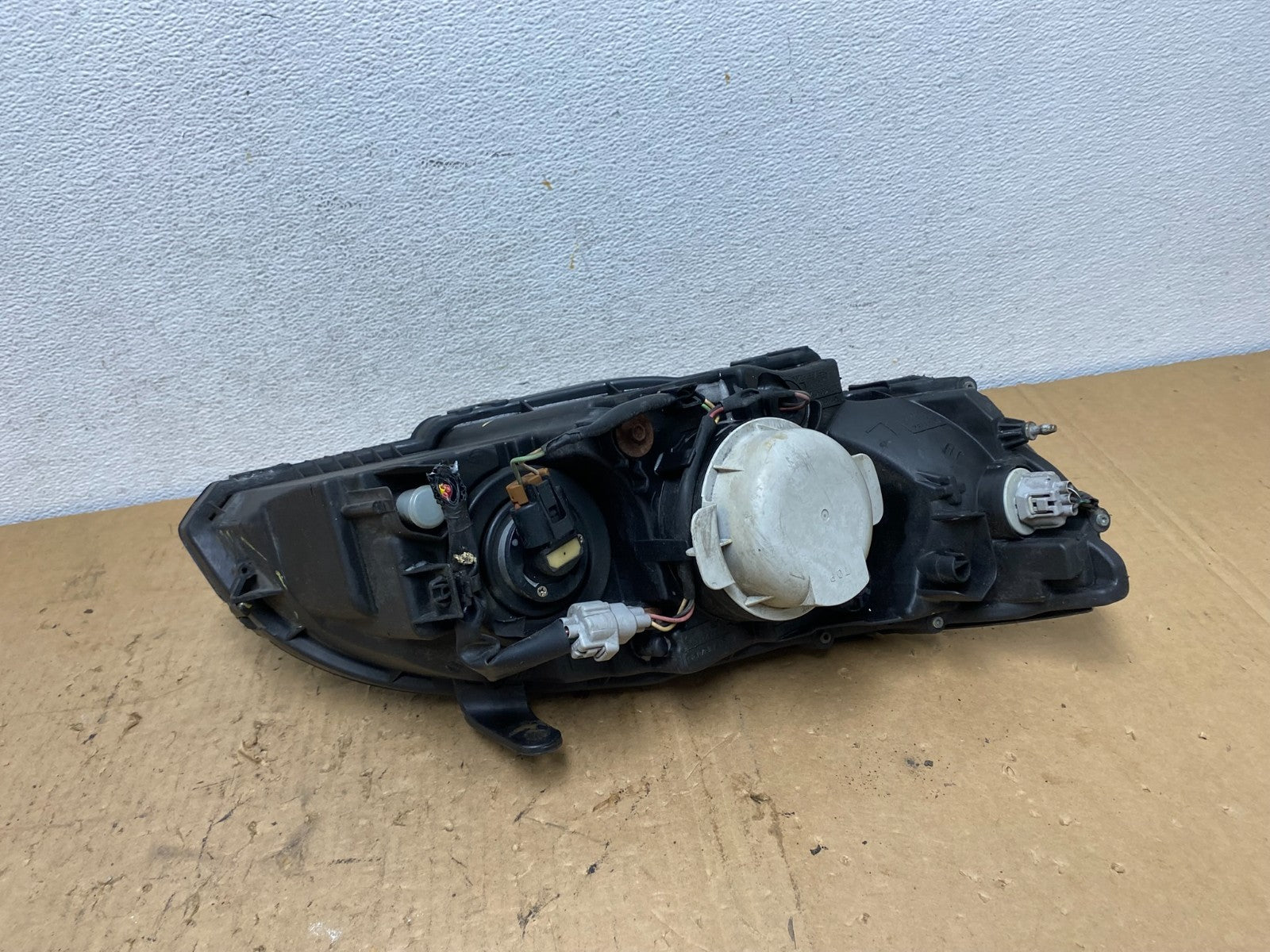 2006 to 2007 Subaru Legacy Left Driver LH Side Black Headlight AD3756 DW9