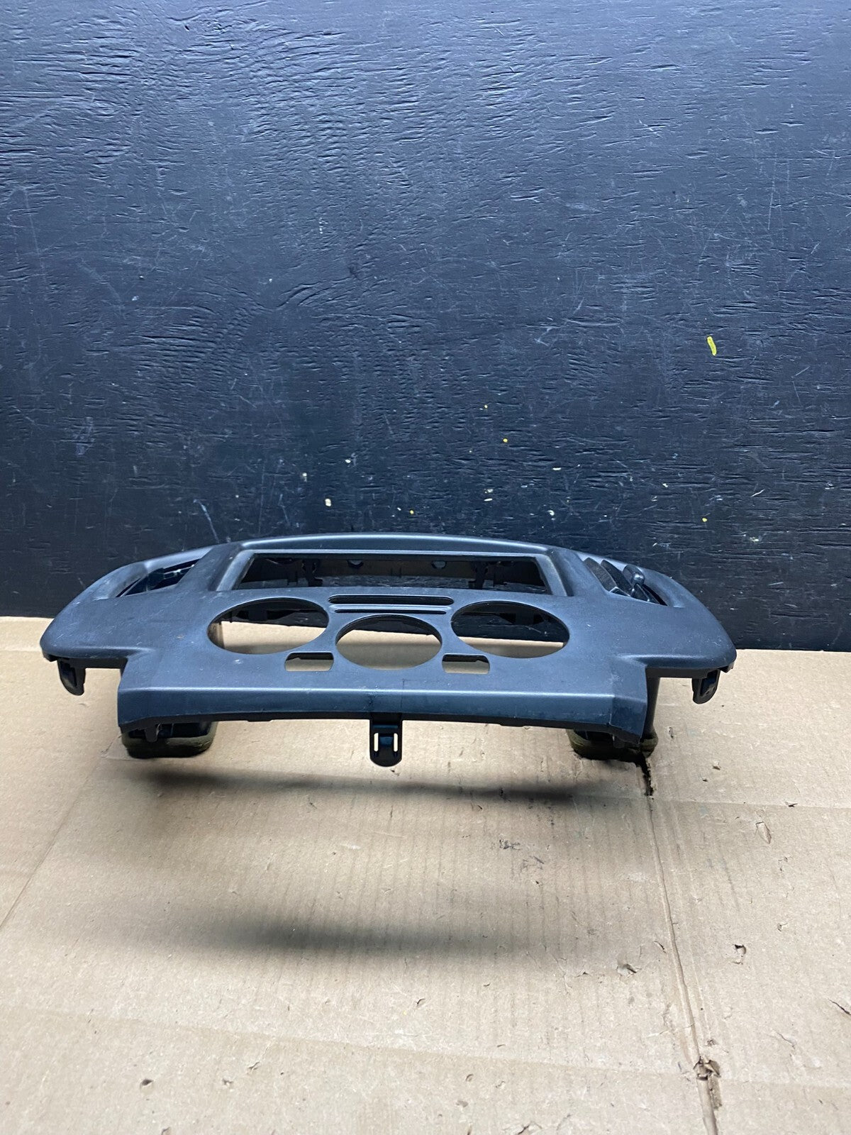 2013-2021 Nissan NV200 Center Console Radio Climate Control Air Vent L5363 DG4