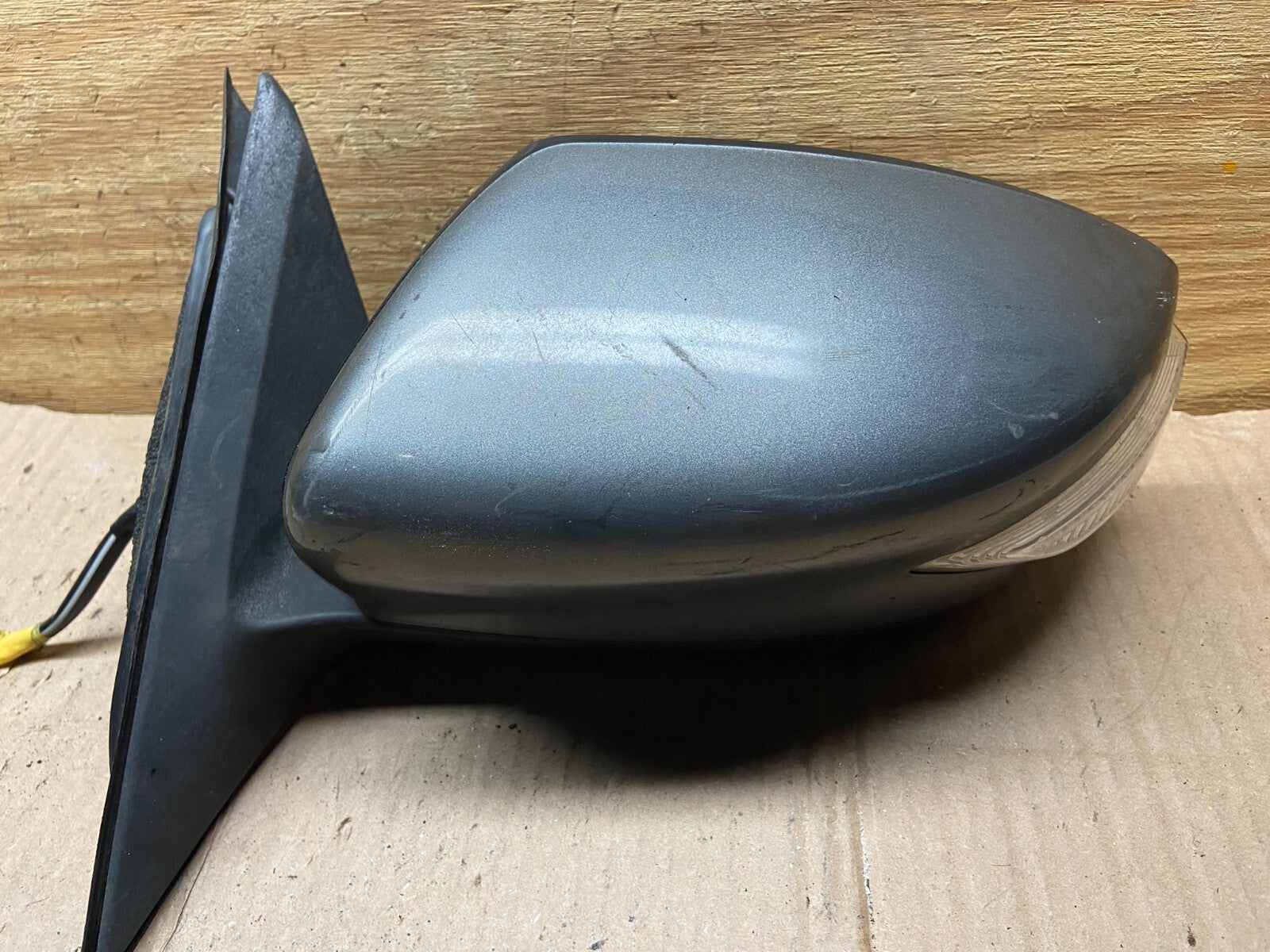 2016 to 2018 Nissan Altima Left Driver LH Turn Signal Door Mirror C3106 R DG0