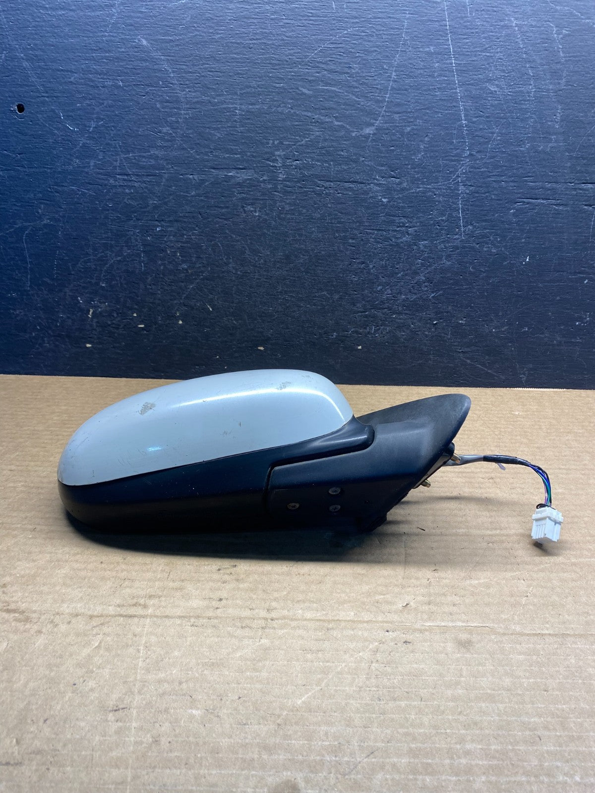2000 to 2004 Infiniti i30 i35 Front Right Passenger View Door Mirror af7529 DG3