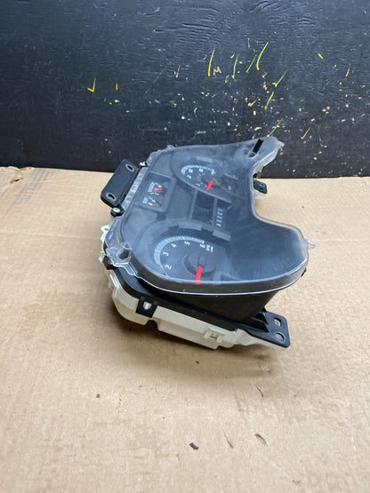 2011 Ford E150 E250 E350 VAN Gauge Speedometer Cluster y9888 DG2