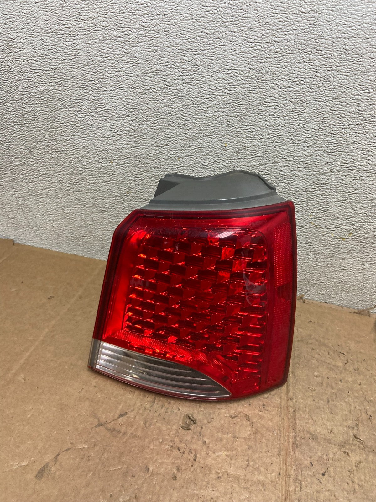 2010 2011 2012 Kia Sorento Right Passenger RH Side Tail Light Oem AA3994 DW0