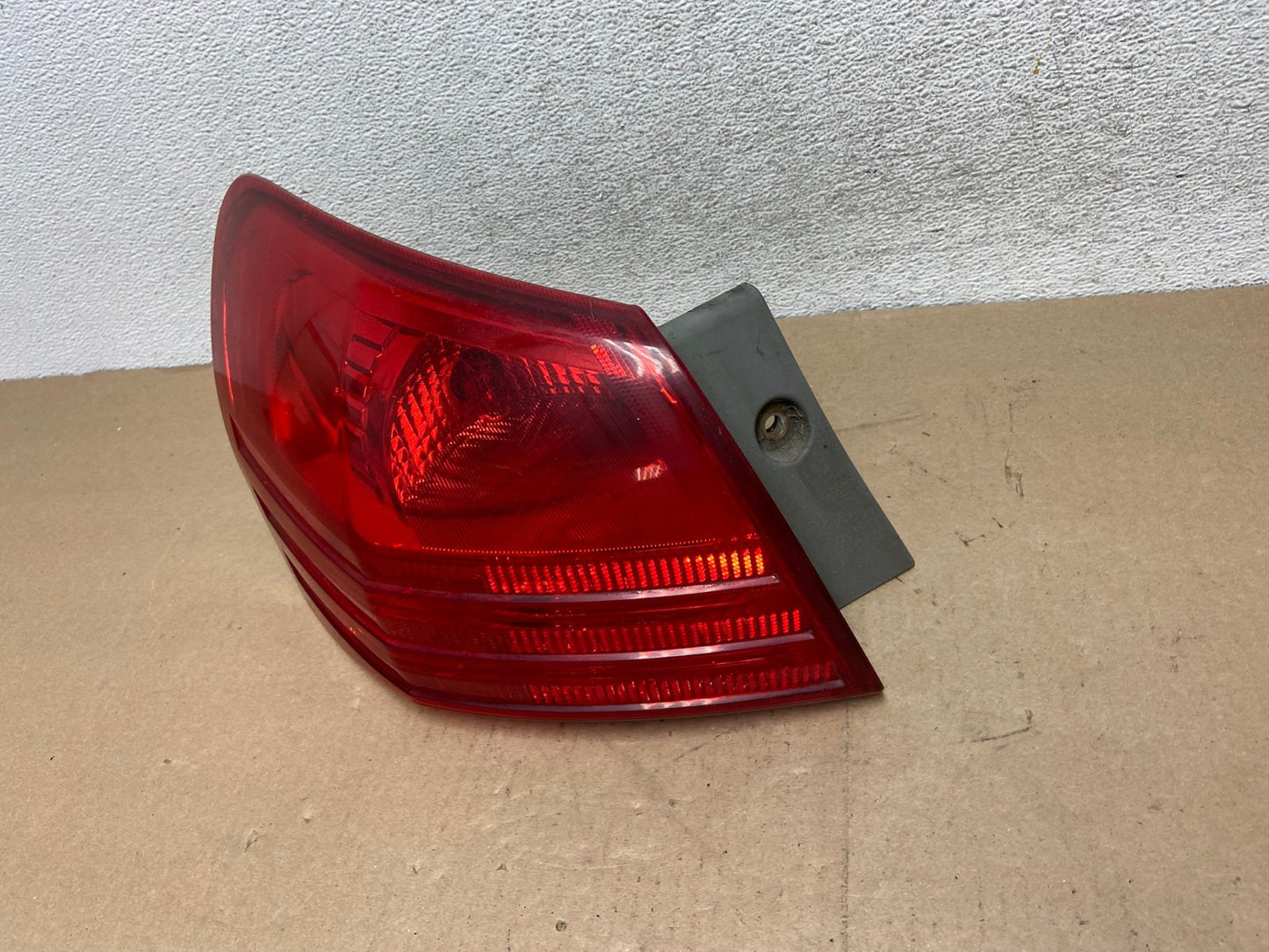 2008 to 2015 Nissan Rogue Left Driver Lh Side Tail Light AG4579 LK1