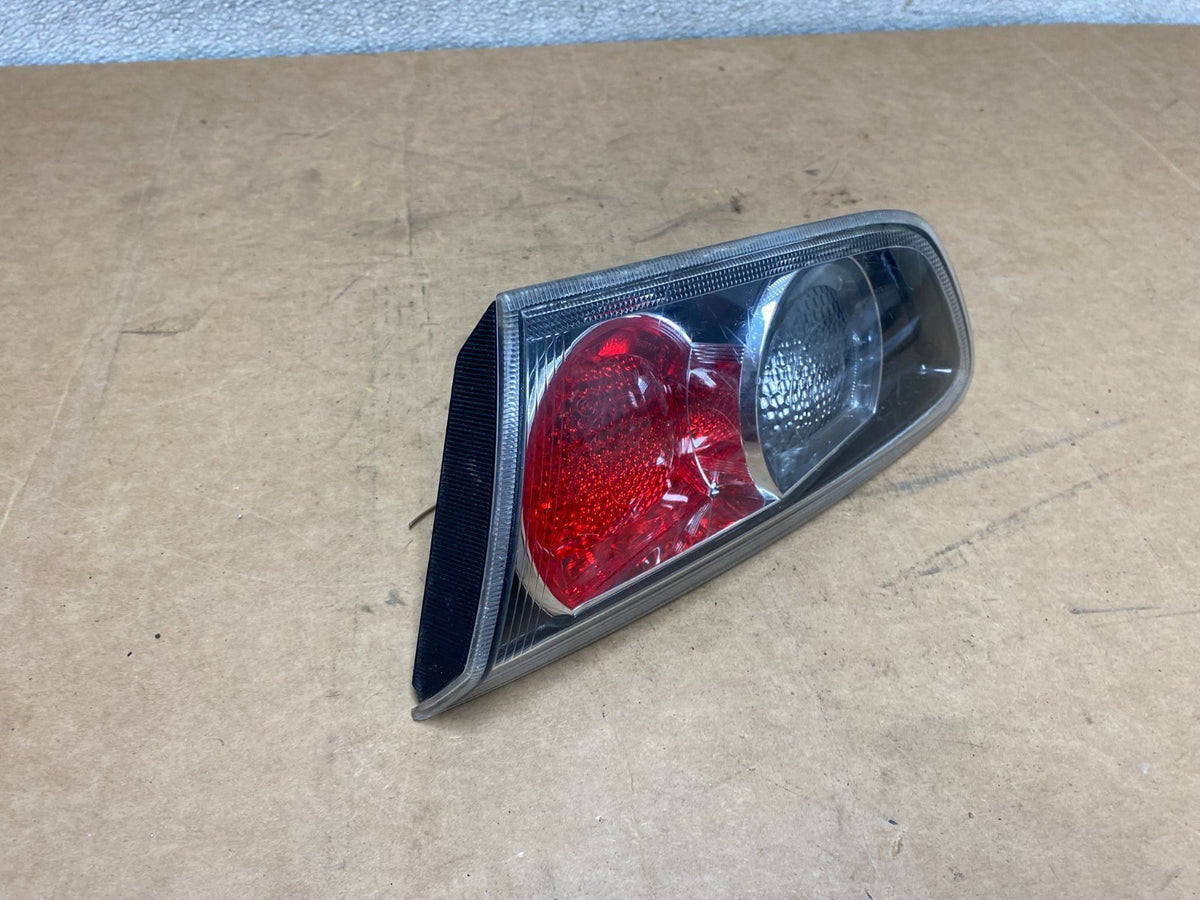 2008-2015 Mitsubishi Lancer Evo 10 X Right Passenger Inner Tail Light X3742 DW2