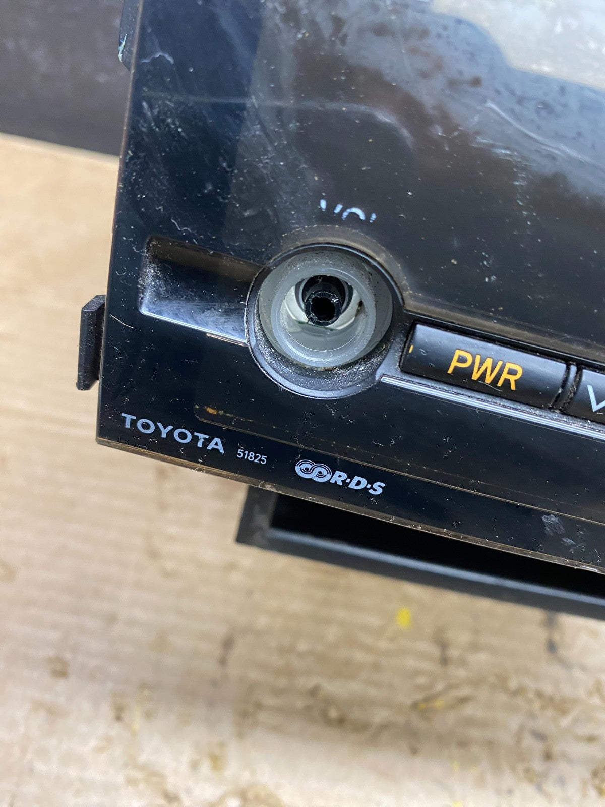 2006 to 2009 Toyota Prius OEM Radio AM/FM CD Player Oem X1515 DG2