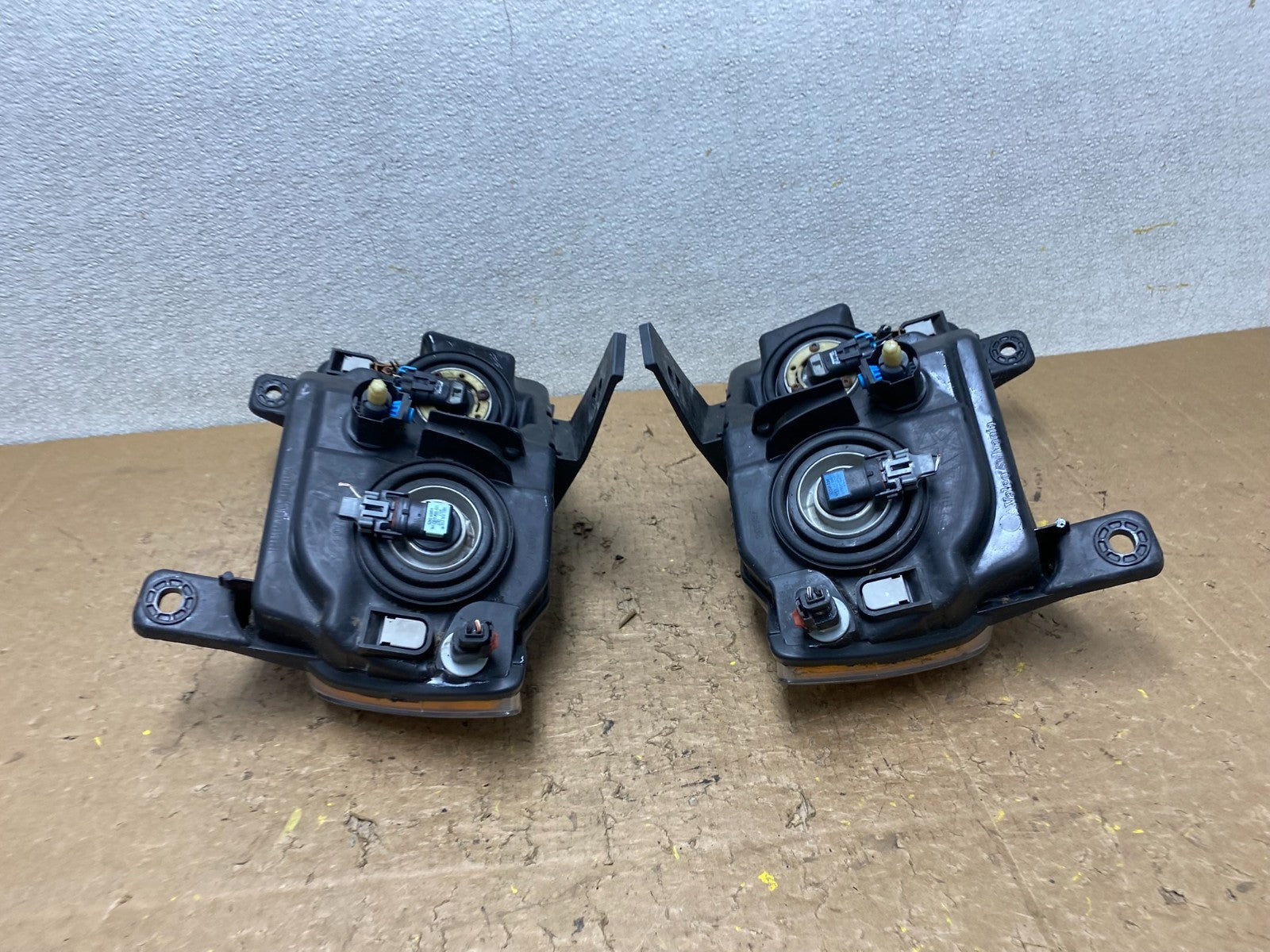 2011-2013 Jeep Grand Cherokee Left+Right Halogen Headlights V8597 DW11