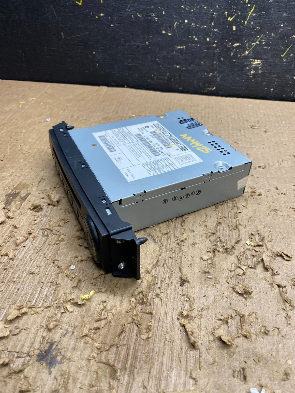 2008 to 2012 Chrysler Town Country DVD Player Receiver OEM AA4425 DG2
