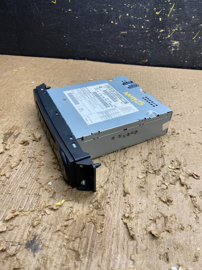2008 to 2012 Chrysler Town Country DVD Player Receiver OEM AA4425 DG2