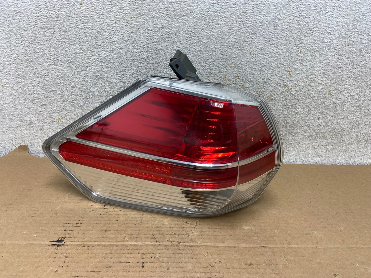 2014-2016 Nissan Rogue Left Driver LH Side Outer Tail Light AH7899 LK0