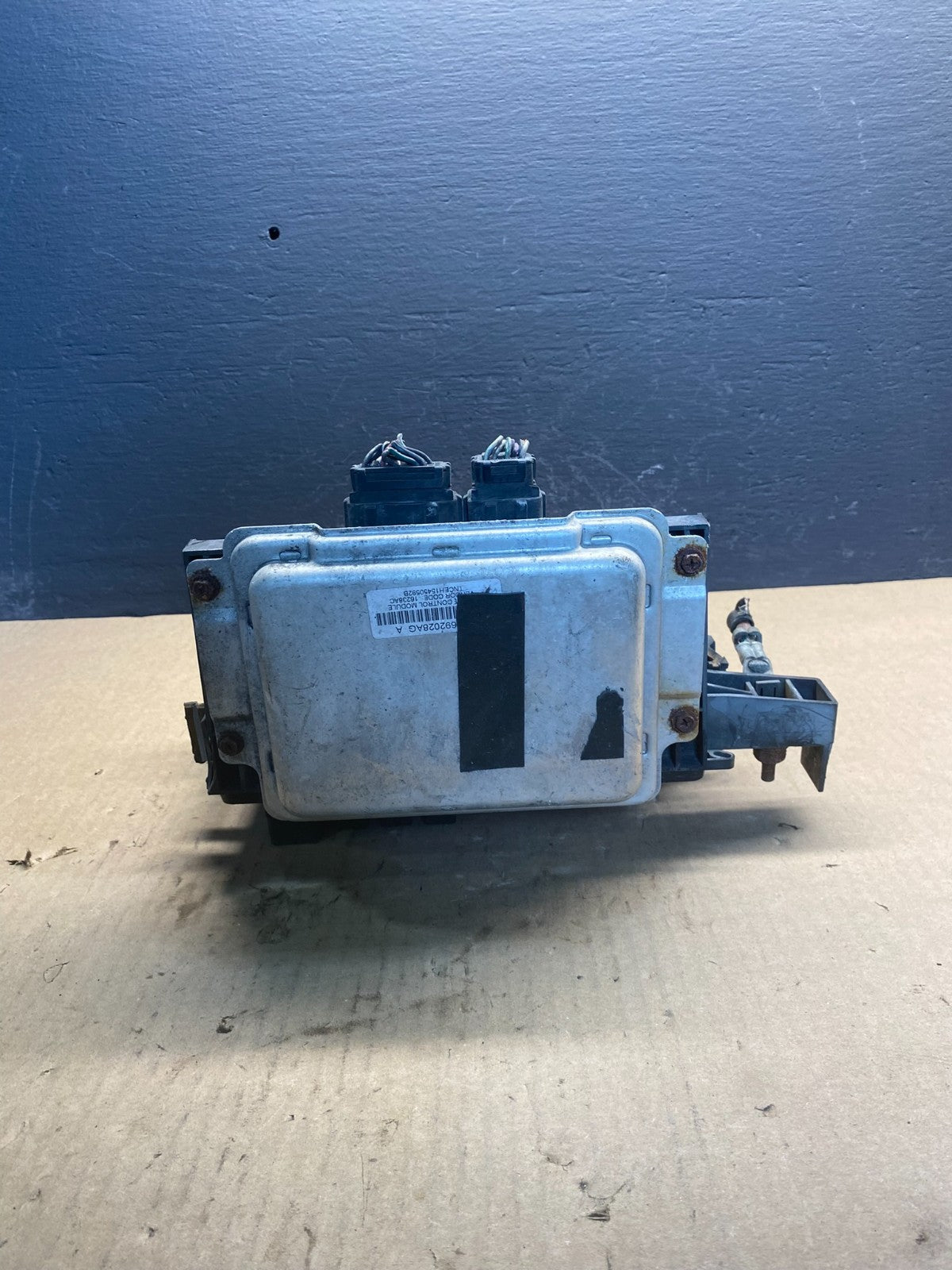 2005 2007 Dodge Charger  Fuse Box Body Control Module BCM AC0659 DG4