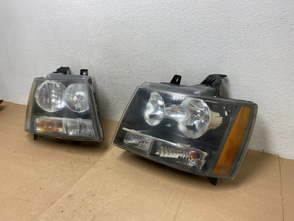 2007 to 2013 Chevrolet Suburban Tahoe Left+Right Set Headlights AG4617 DW1