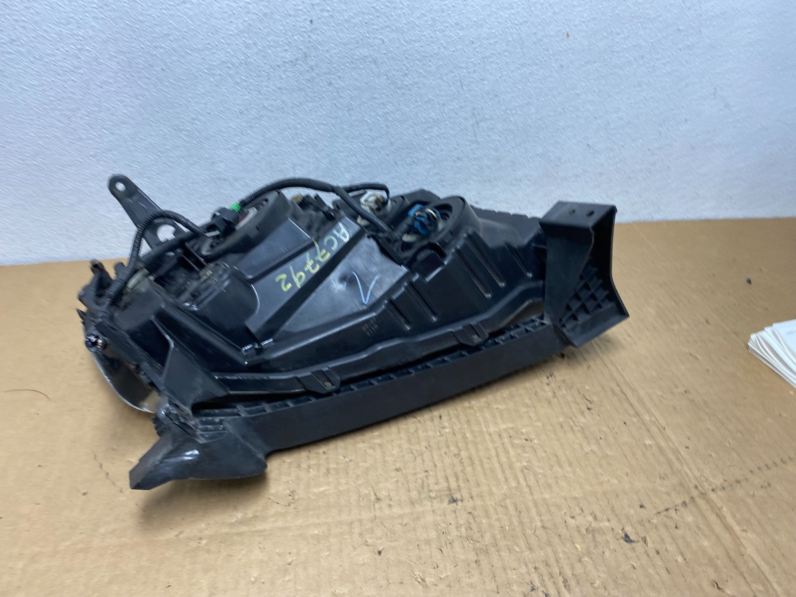 2009 2010 2011 Honda Pilot Left Driver LH Halogen Headlight AC7792 DW8